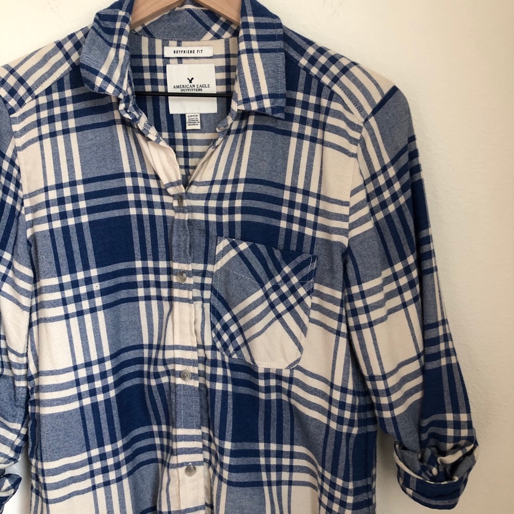 American Eagle Plaid Buttondown